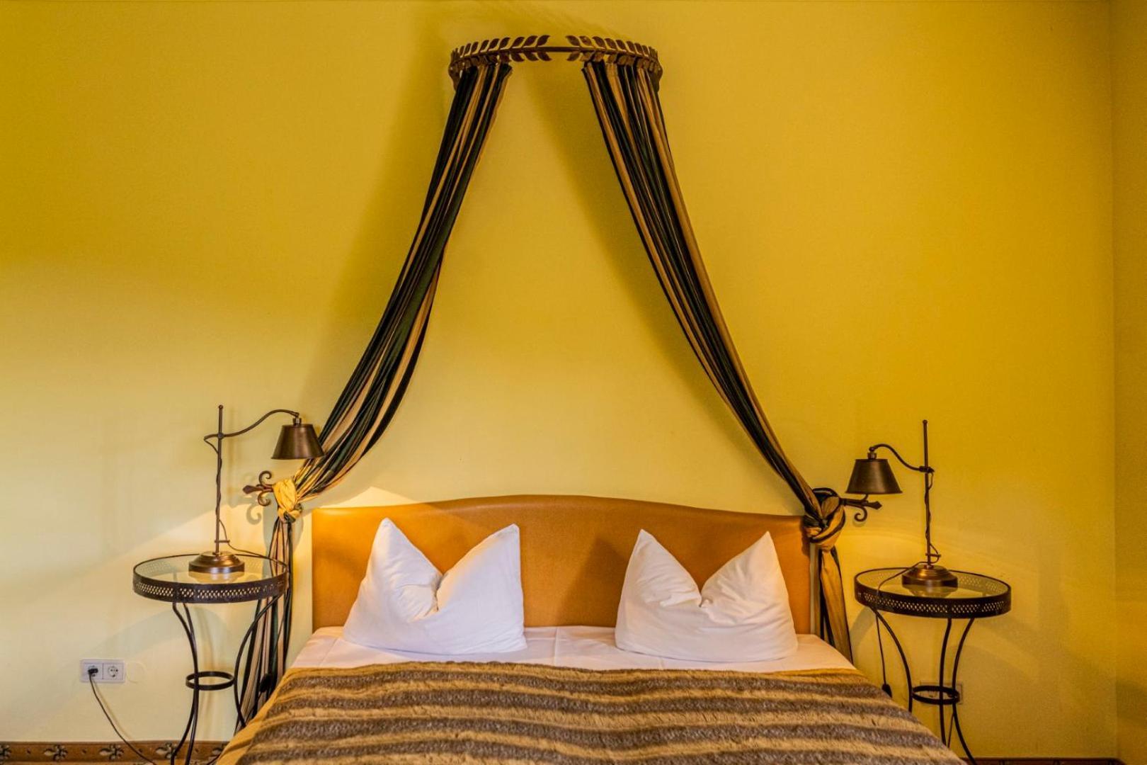 Burg Rabenstein Hotel Kirchahorn Ngoại thất bức ảnh